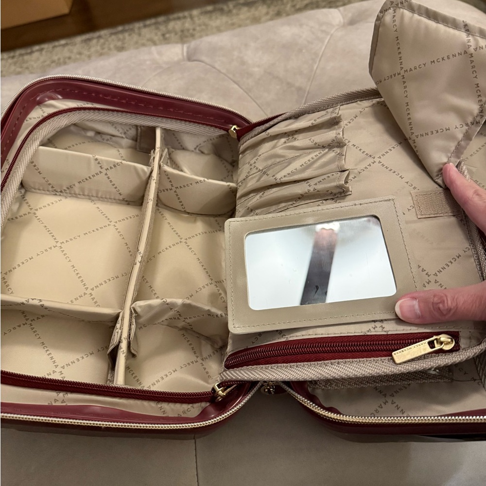 Marcy McKenna Hard Sided Case - Picture 10 of 13